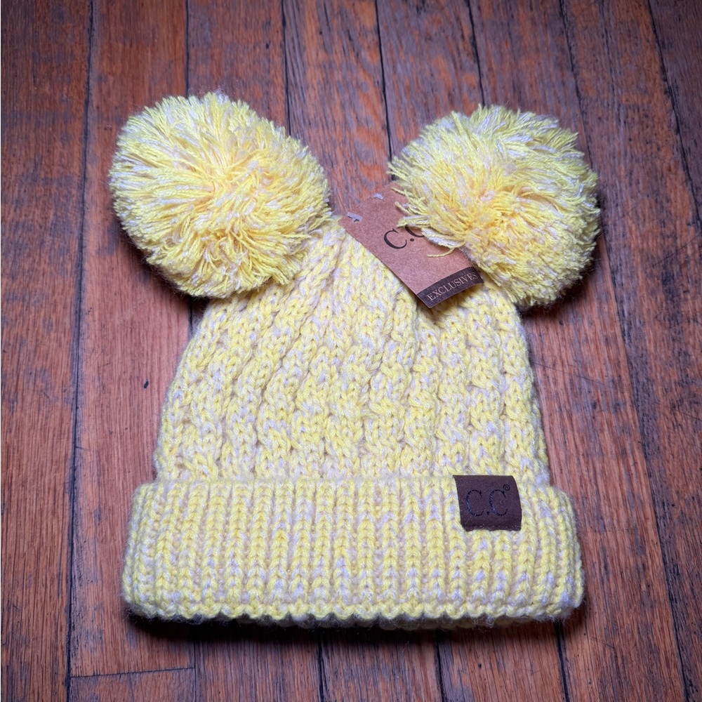 C.C Lemon Double Pom Beanie NWT Bright Yellow Chunky Knit Cozy Hat